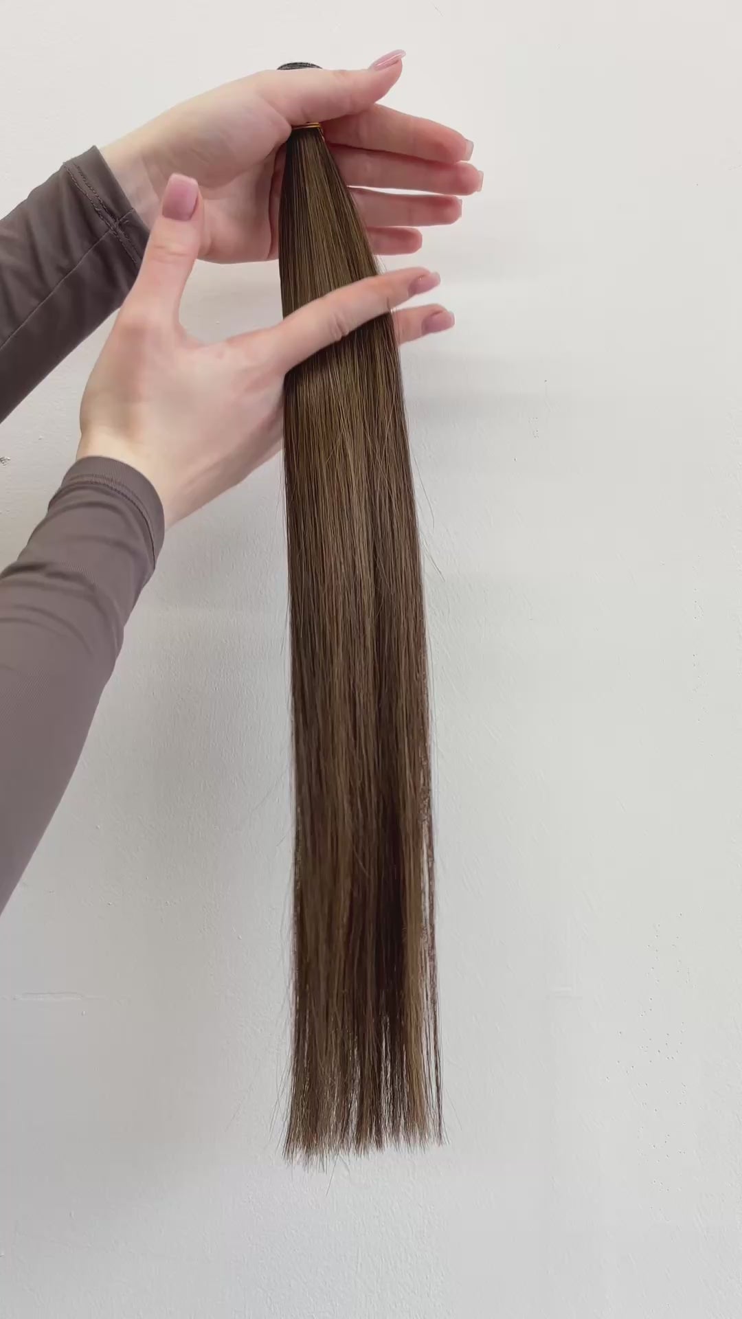 Clip-In Extensions: Highlighted #4/10